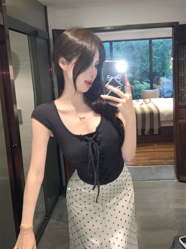 辣妹绑带低领短袖正肩T恤女夏季收腰紧身内搭红色短款绝美小上衣,淘宝优惠券,粉丝福利购,淘宝优惠卷