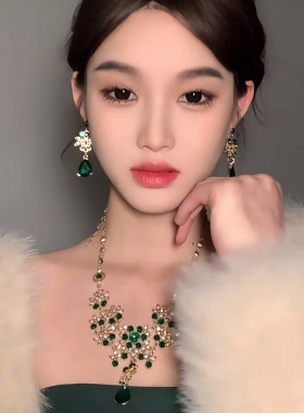 绿色水滴项链耳环套装