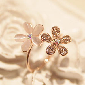 人工猫眼石花朵食指戒指