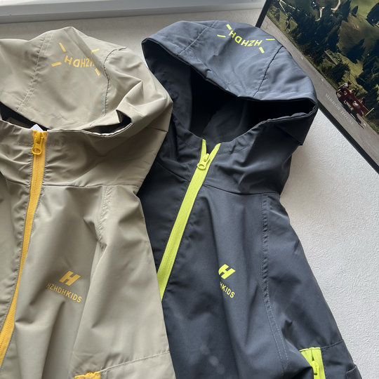 D秋薄款户外运动儿童防水男女童外套中大童冲锋衣外套 110-170