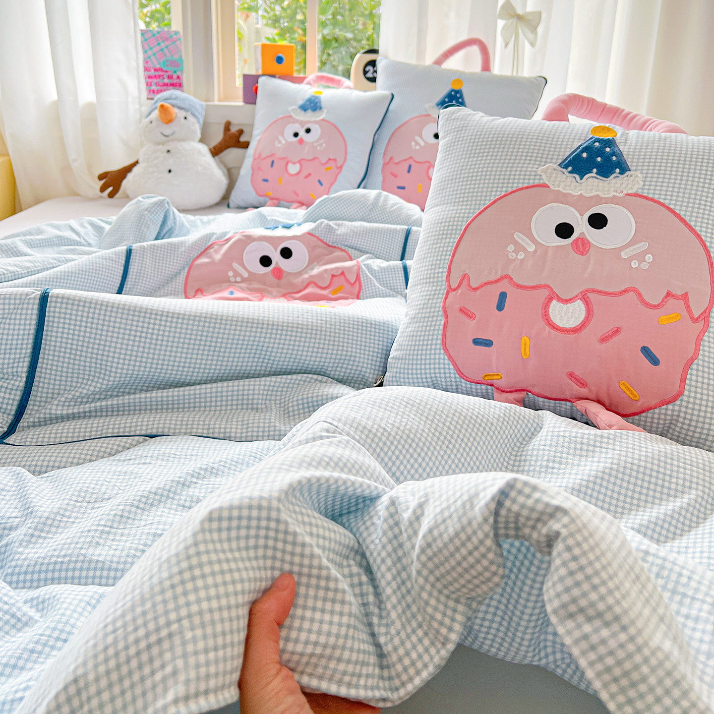 四季卡通款抱枕被子两用办公室午睡毯子枕头被车载沙发靠垫二合一