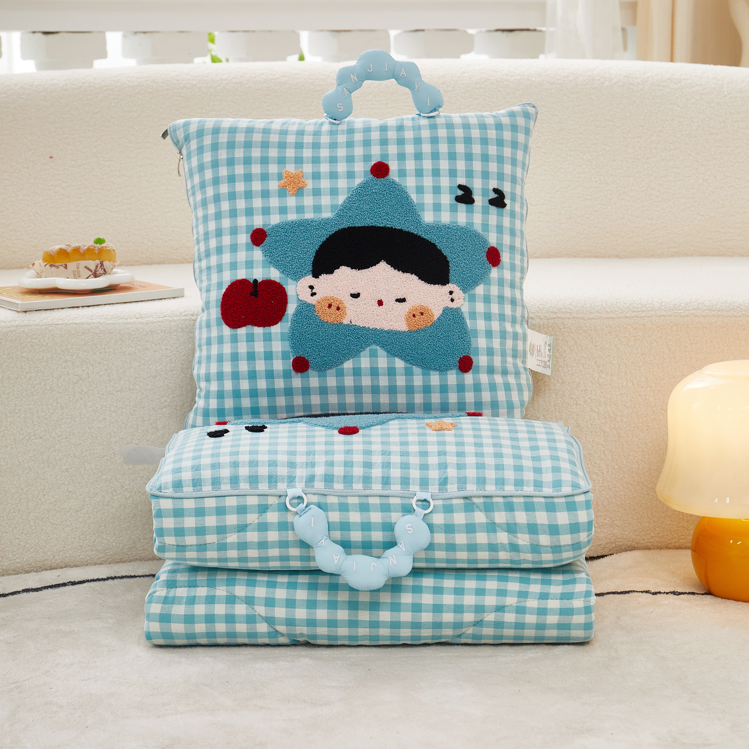 全棉卡通可折叠抱枕被子两用二合一车载靠枕办公室午睡纯棉空调被,淘宝优惠券,粉丝福利购,淘宝优惠卷