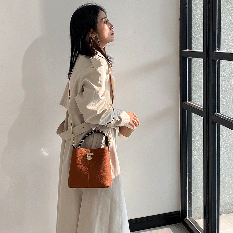 黑眼袋袋2020新款潮秋冬手提小包 黑眼袋袋箱包女士包袋