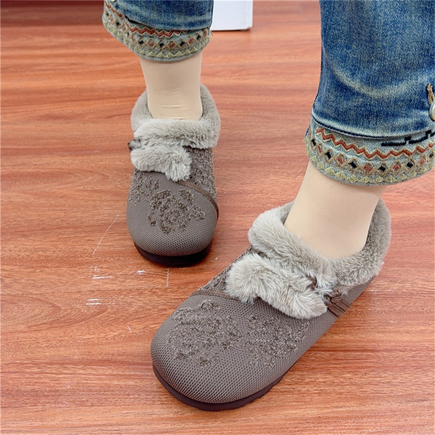 冬季新款女棉鞋百搭豆豆鞋轻便软底加绒一脚蹬毛毛鞋老北京布鞋,淘宝优惠券,粉丝福利购,淘宝优惠卷