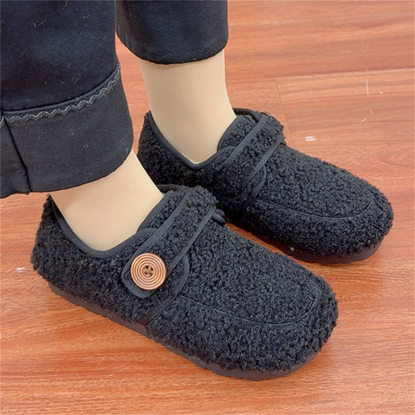 魔术贴毛毛鞋女加绒保暖女棉鞋冬季一脚蹬平底中年棉鞋老北京布鞋,淘宝优惠券,粉丝福利购,淘宝优惠卷