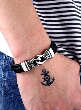 欧美时尚雕花皮手链 高级感复古不锈钢男士皮手镯钛钢潮人手饰品