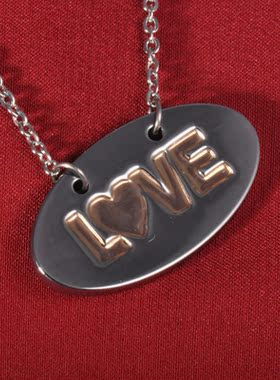 梦克拉钨金吊坠项链一体链LOVE