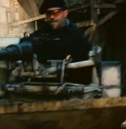 墨镜敢死队太阳镜杰森斯坦森同款