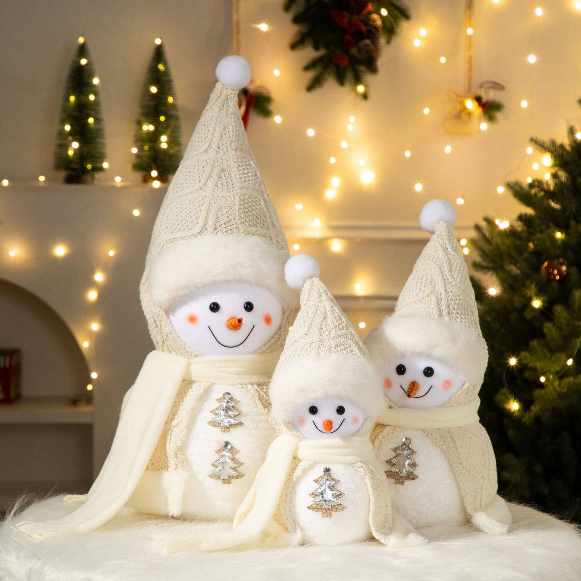 品新款披风雪人娃娃桌面摆件商场橱窗场景布置圣诞用品实用伴手礼 - 图0