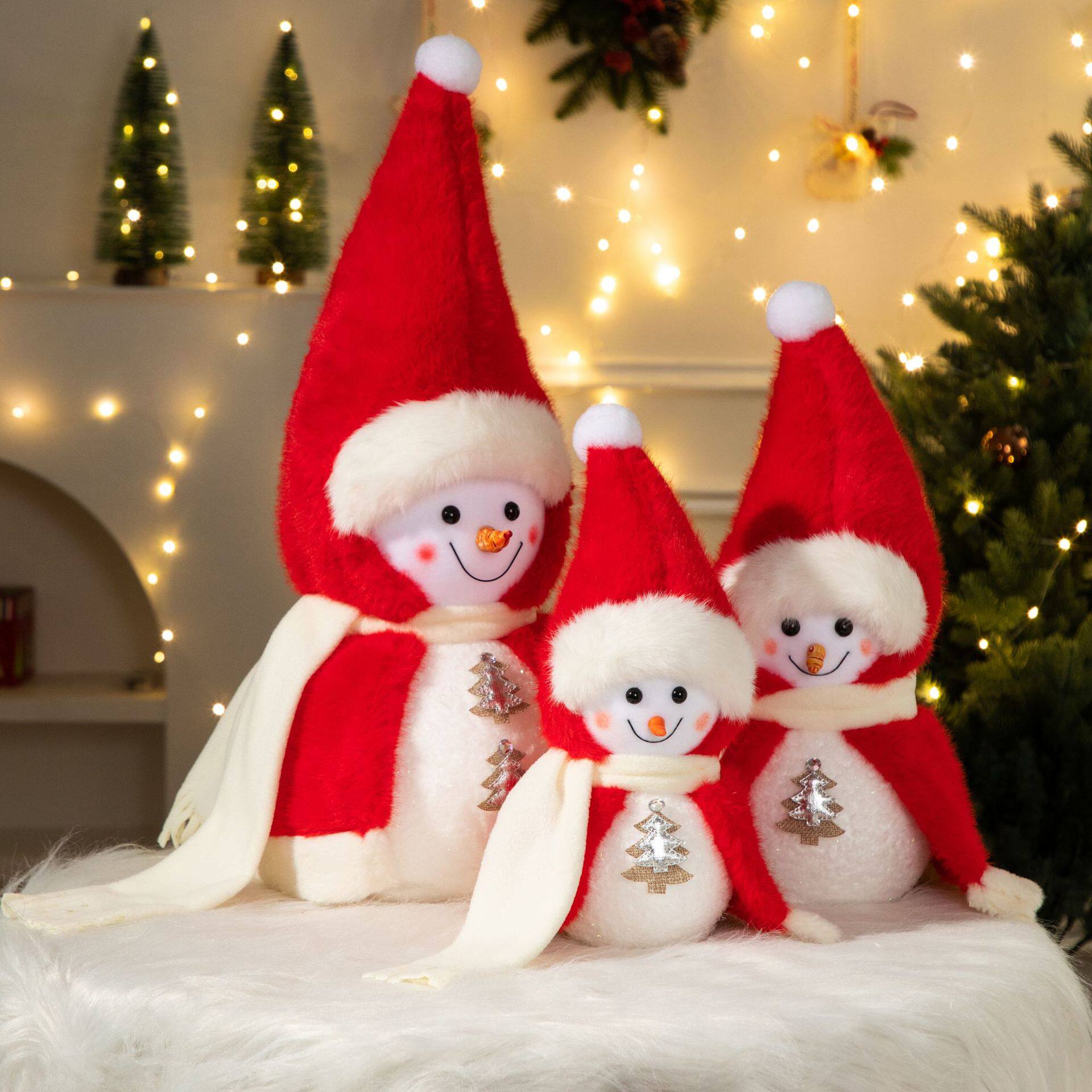 品新款披风雪人娃娃桌面摆件商场橱窗场景布置圣诞用品实用伴手礼 - 图1