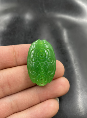 满绿色玉石福在眼前吊坠