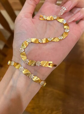 新中式国潮风古法黄金色精致拉丝缎带手链女饰品轻奢高级感百搭