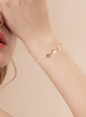 小蛮腰手链女时尚小众设计高级感精致手饰送女友节日礼物饰品