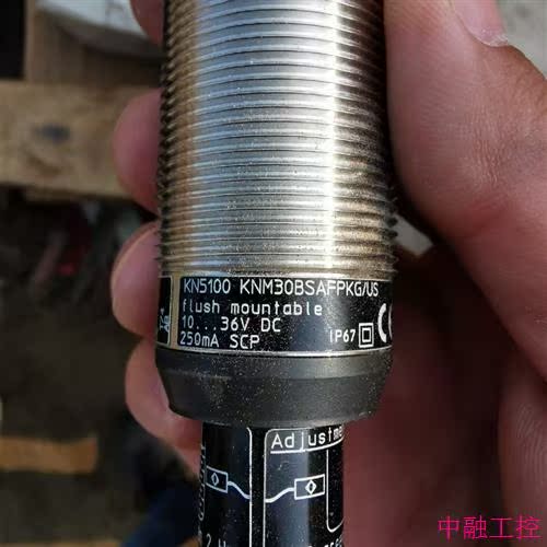 易福门传感器 KN5100电容式接近开关(议价) - 图0