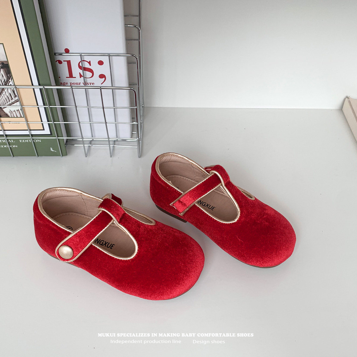 韩国丝绒小女孩单鞋秋冬新款儿童公主鞋复古宝宝浅口鞋软底豆豆鞋,淘宝优惠券,粉丝福利购,淘宝优惠卷