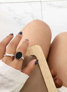 饰尚e族韩国东大门黑色圆牌交叉戒指女小众设计感ins网红食