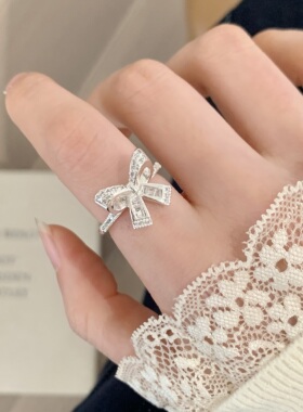 超美精致蝴蝶戒指结戒指女轻奢高级感2026新款蝴蝶开口戒指可调节