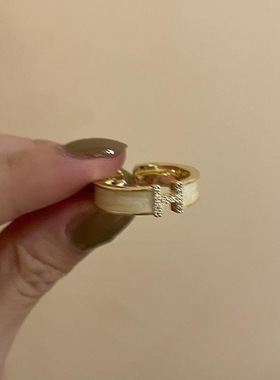 饰尚e族精致滴釉工艺戒指女复古时尚叠戴交叉H字母开口指环