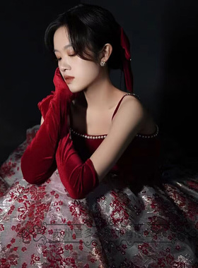 结婚敬酒服手套酒红色新娘拍照女