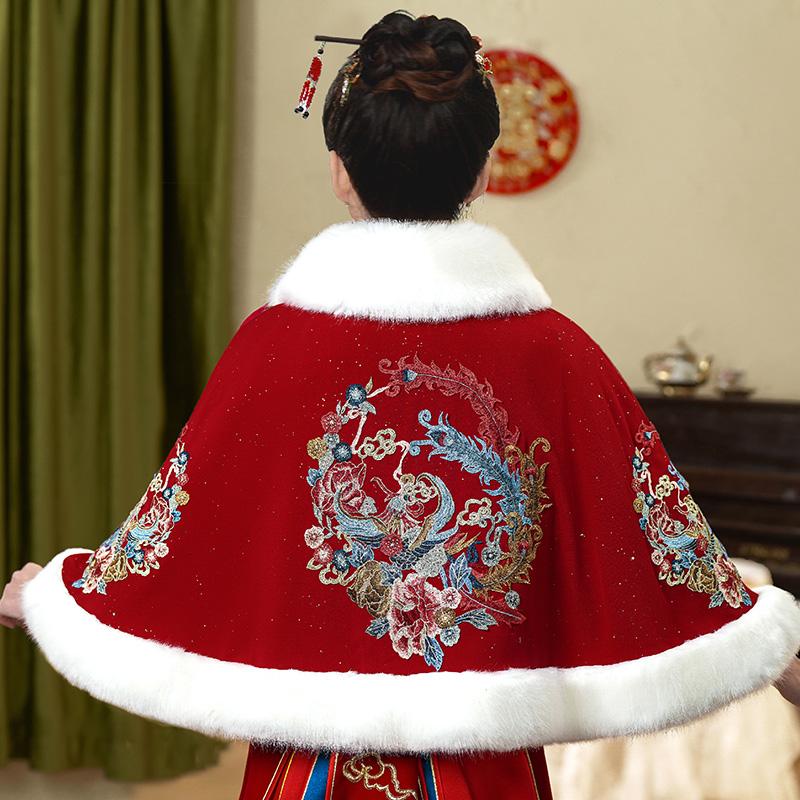 中式结婚礼新娘秀禾服披风斗篷旗袍敬酒服外套加厚保暖毛披肩冬季 - 图3