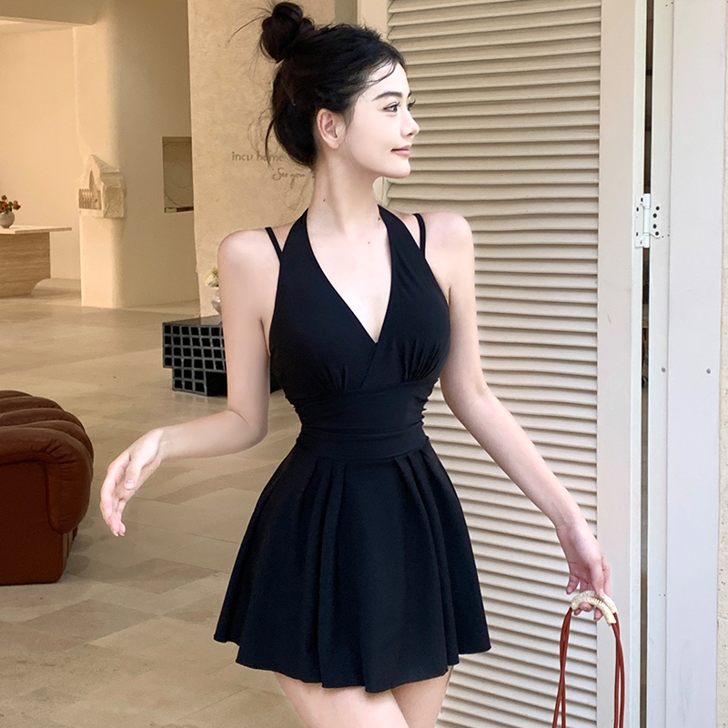 泳衣女款2025新款女士性感纯欲高级感绝美连身体黑色游泳装泡温泉