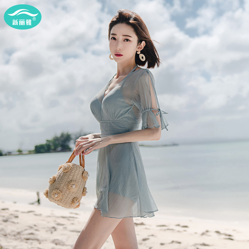 泳衣女连体2025新款微胖女孩遮肚显瘦保守时尚网纱高级感海边泳装