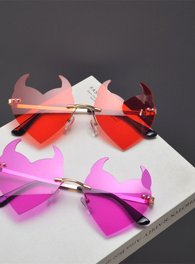 防紫外线爱心复古男女牛角太阳镜