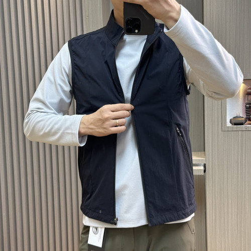 外单限定！全激光冲孔超细网眼透气速干男士轻薄立领运动马甲外套 - 图1
