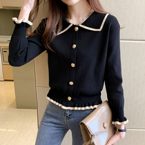 Undershirt autumn and winter 2022 new ladies Korean version of the Korean version of the overfire short section High waist long sleeves knit blouse surge