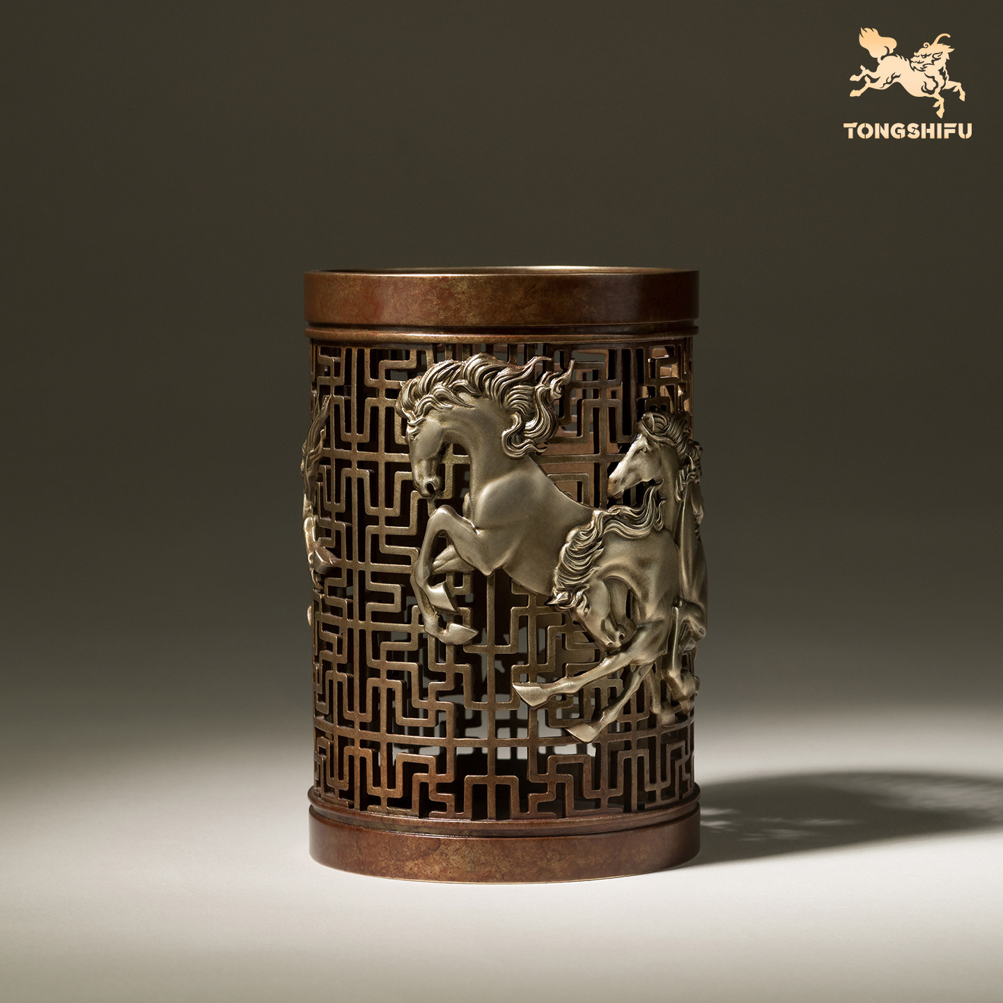 铜师傅《八骏笔筒》书房客厅铜摆件 家居工艺品 老师礼物,淘宝优惠券,粉丝福利购,淘宝优惠卷