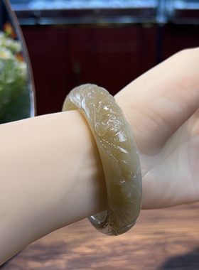 新疆直发正品和田玉且末糖玉雕花手镯天然玉石老料镯子56.7带证书