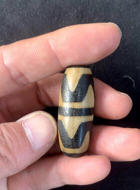 男女同款玛瑙玉髓双虎牙天珠