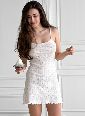 White Heart Long-Sleeve Women's Nightgown 白色爱心长袖女睡裙