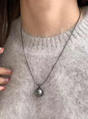 大溪地黑珍珠项链女倪妮同款进口人造轻奢锁骨链法式高级感毛衣链