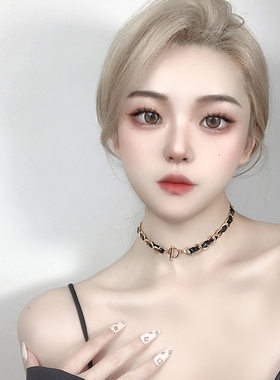 小香风黑色皮革编制短款锁骨链