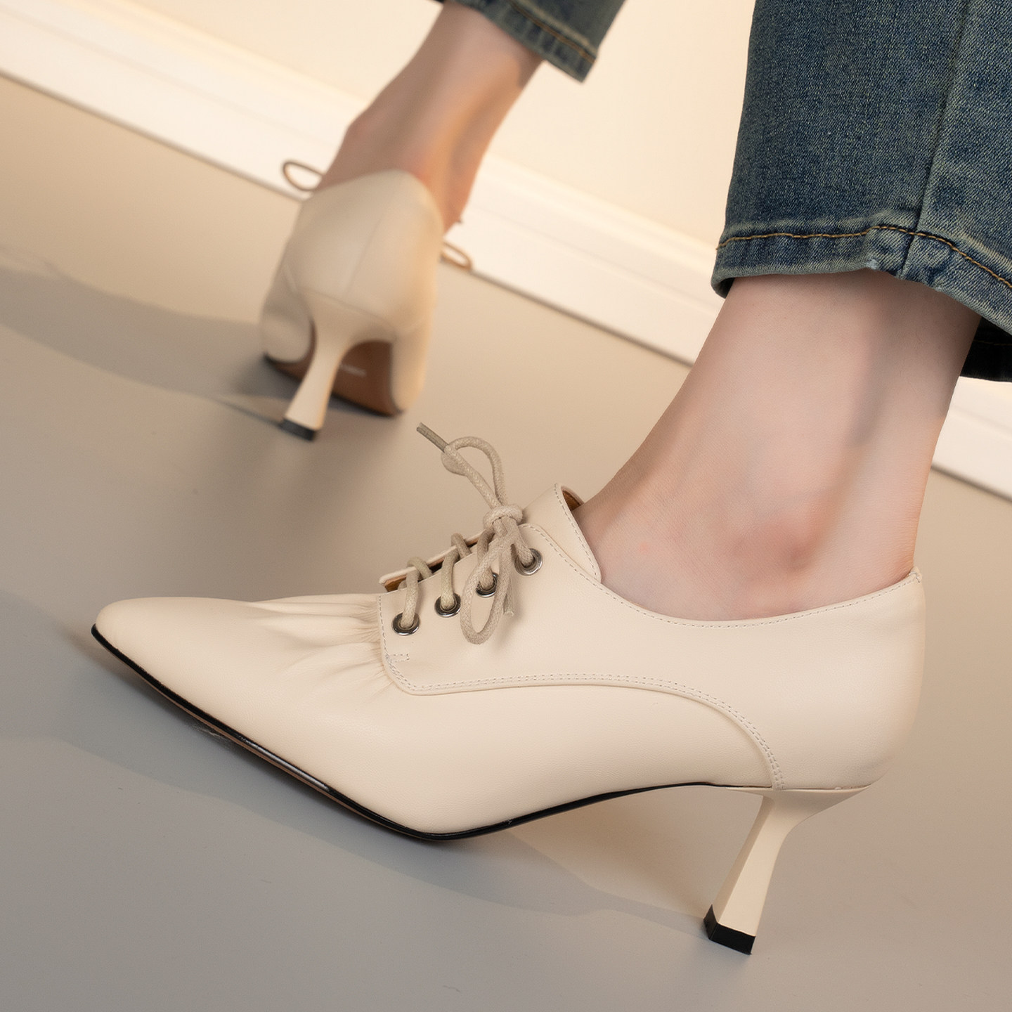 2026年春季新款褶皱深口系带高跟单鞋细跟尖头优雅时装靴时尚休闲,淘宝优惠券,粉丝福利购,淘宝优惠卷