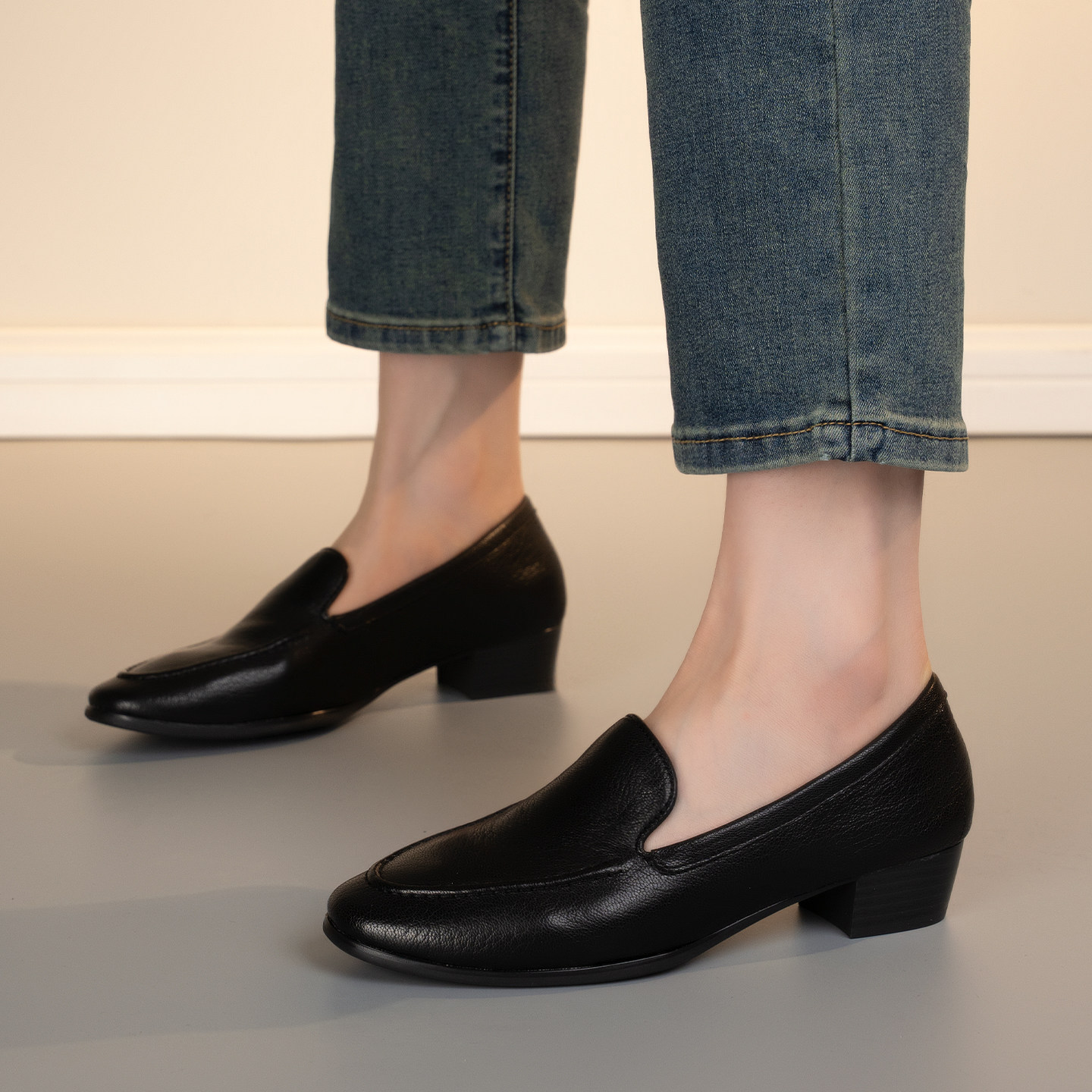 头层羊皮深口单鞋英伦时尚复古风百搭潮流通勤鞋圆头简约一脚蹬,淘宝优惠券,粉丝福利购,淘宝优惠卷