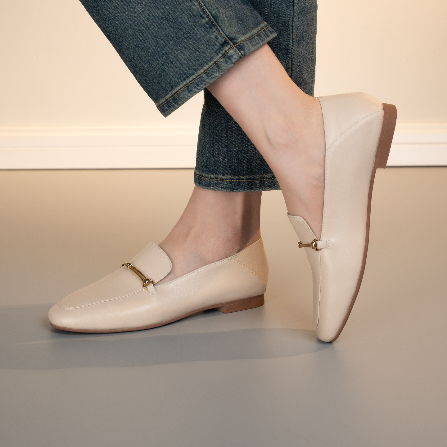 圆头简约风羊皮一脚蹬乐福鞋女平跟深口单鞋真皮软底舒适百搭平底,淘宝优惠券,粉丝福利购,淘宝优惠卷