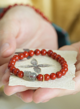 天然南红月光石貔貅手串新中式