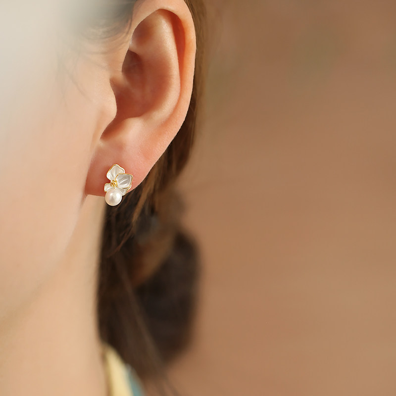 陌图2025新款简约气质 蝴蝶兰耳钉 精致小花耳钉纯银 送礼女生,淘宝优惠券,粉丝福利购,淘宝优惠卷