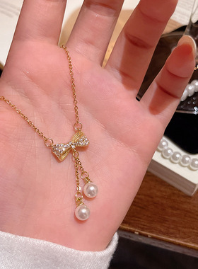 轻奢小众高级感蝴蝶结吊坠项链女甜美气质钛钢锁骨链网红同款颈链