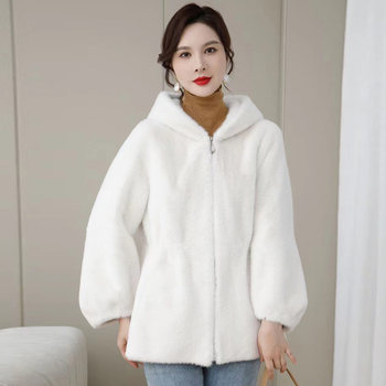 ເສື້ອຄຸມຂົນສັດສີຄຳຂອງຜູ້ຍິງມາໃໝ່, ເສື້ອແມ່, ເສື້ອກັນໜາວທີ່ໜາໃນລະດູໜາວອາກຕິກ mink fur one-piece hooded coat