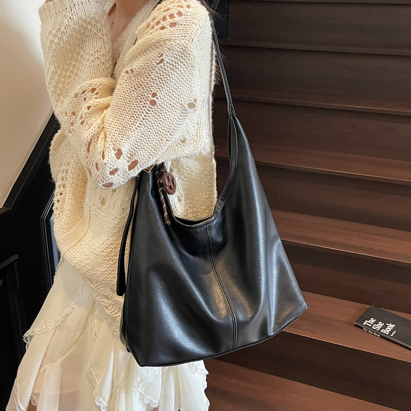 今年流行小众高级感托特包复古软皮通勤单肩包森系大容量斜挎包女 - 图2