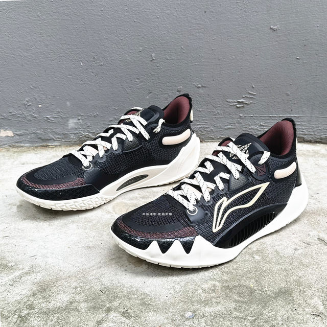 Li-Ning Men's Low-top Jimmy Butler Generation Basketball Shoes