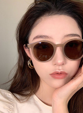 墨镜女夏季海边情侣款小脸