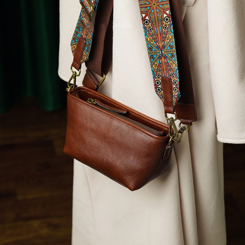 2025新款真皮女包头层牛皮小挎包宽肩带包包植鞣牛皮简约时尚,淘宝优惠券,粉丝福利购,淘宝优惠卷