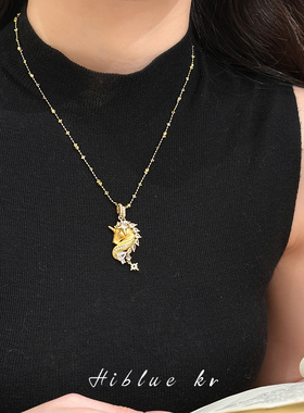 海蓝蓝金色拉丝马年独角兽项链