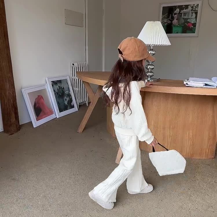 女童套装春秋装新款小女孩韩版短款针织长袖上衣开叉喇叭裤两件套,淘宝优惠券,粉丝福利购,淘宝优惠卷