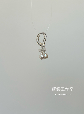 小巧精致新款不规则珍珠耳坠日常气质复古耳环纯银法式耳扣