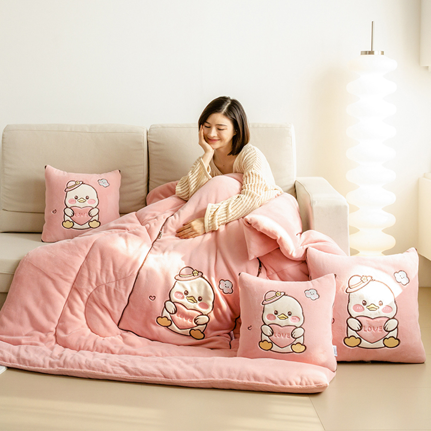 A类加厚牛奶绒两用抱枕被子卡通沙发汽车靠垫办公室午睡折叠毛毯,淘宝优惠券,粉丝福利购,淘宝优惠卷